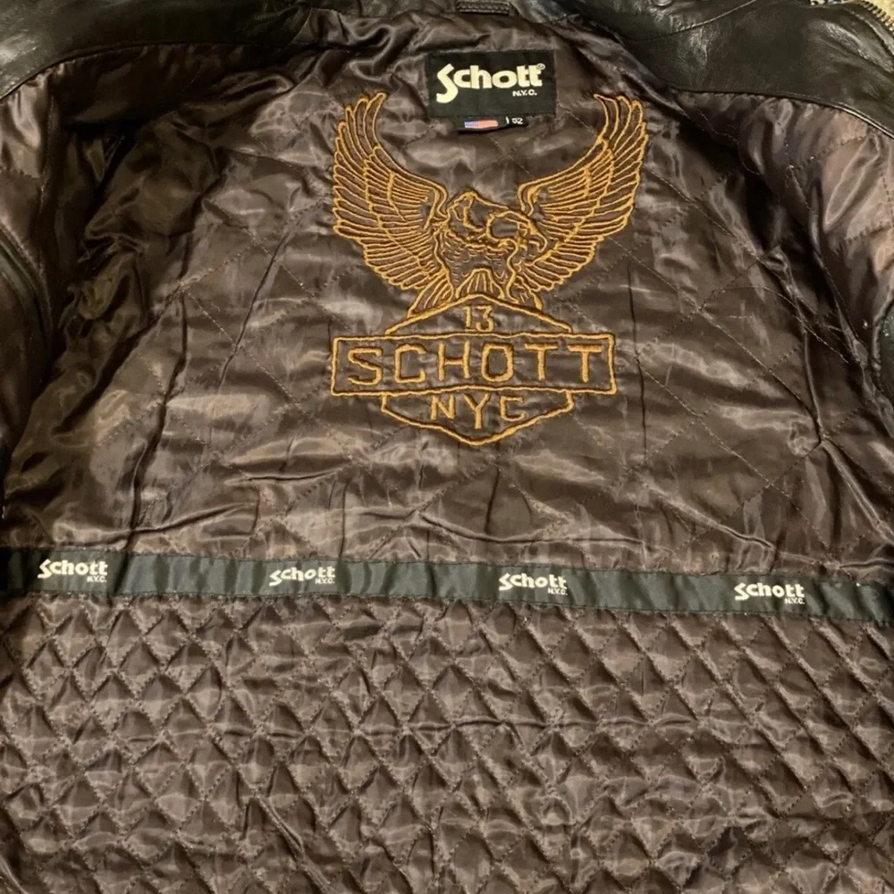 Schott nyc leather jacket. Very soft comfortable and stylish - Picture 7 of 9